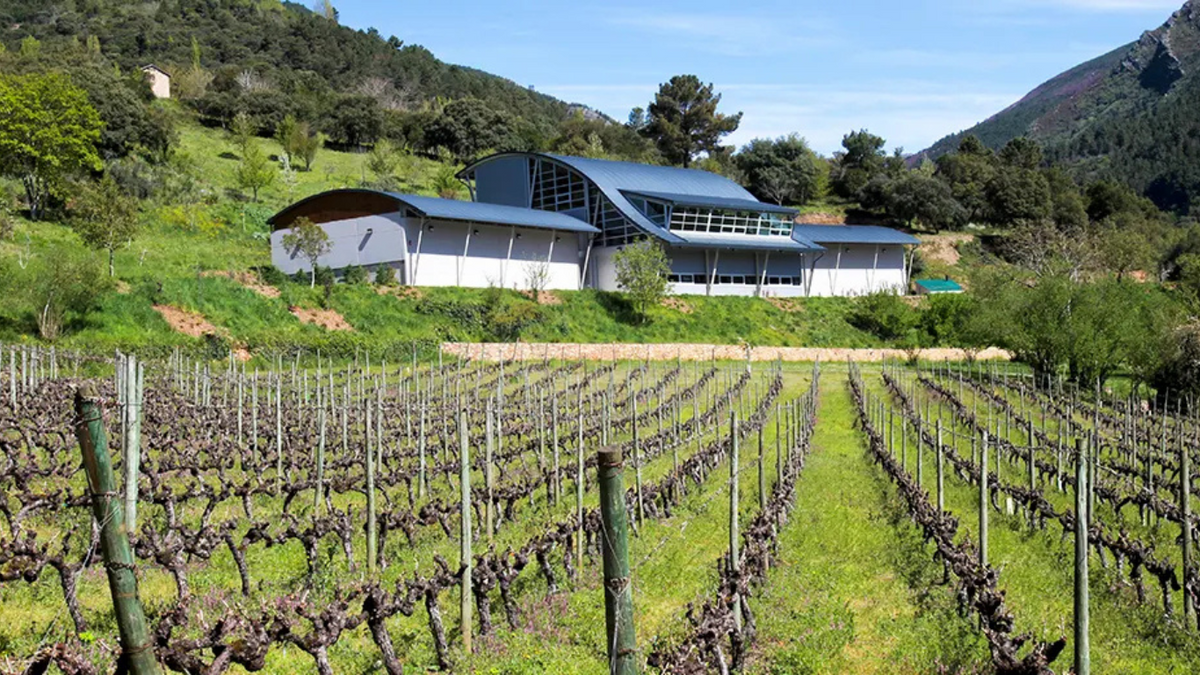 Godeval Wineries